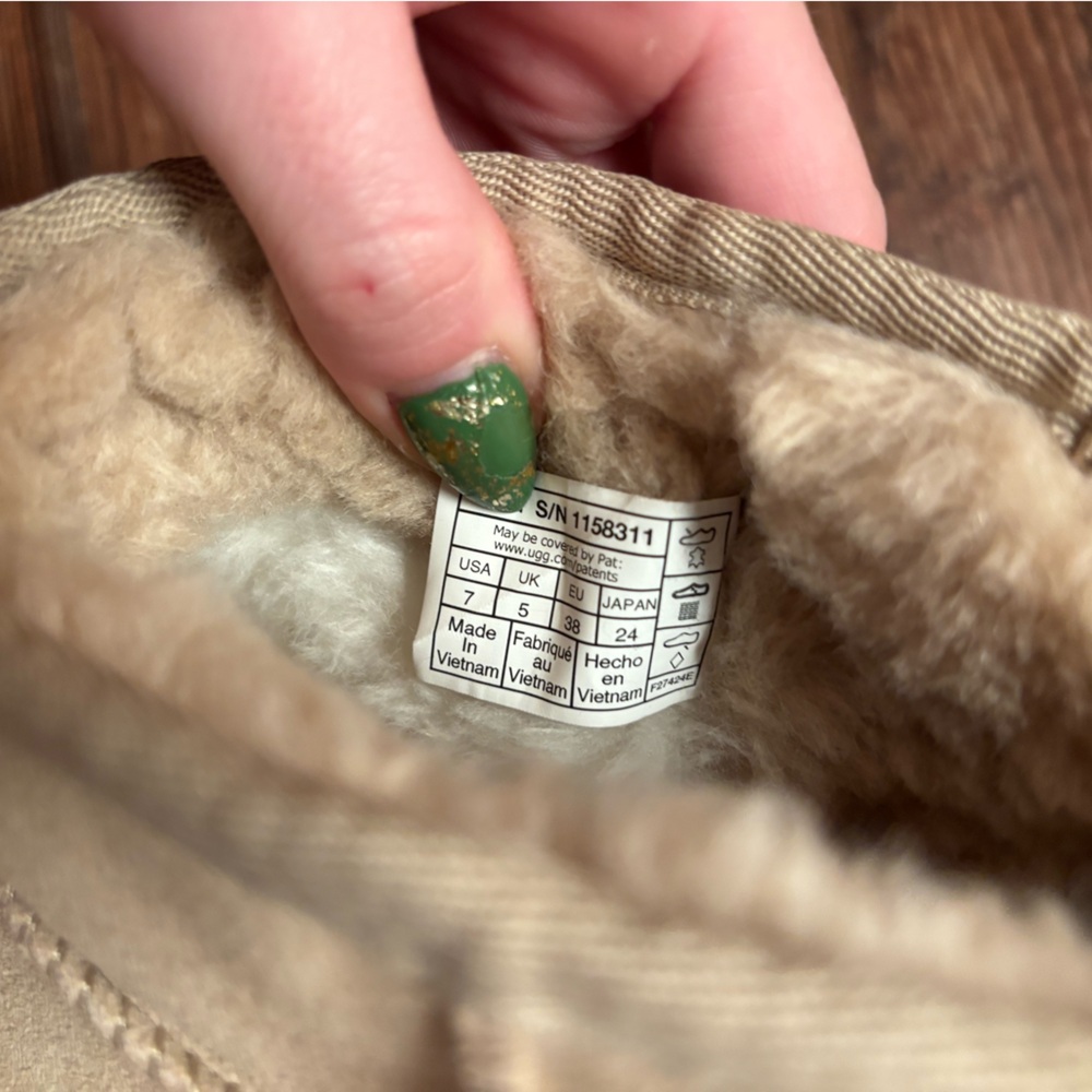 NWOT UGG Ultra Mini New Heights Boot - Picture 5 of 8